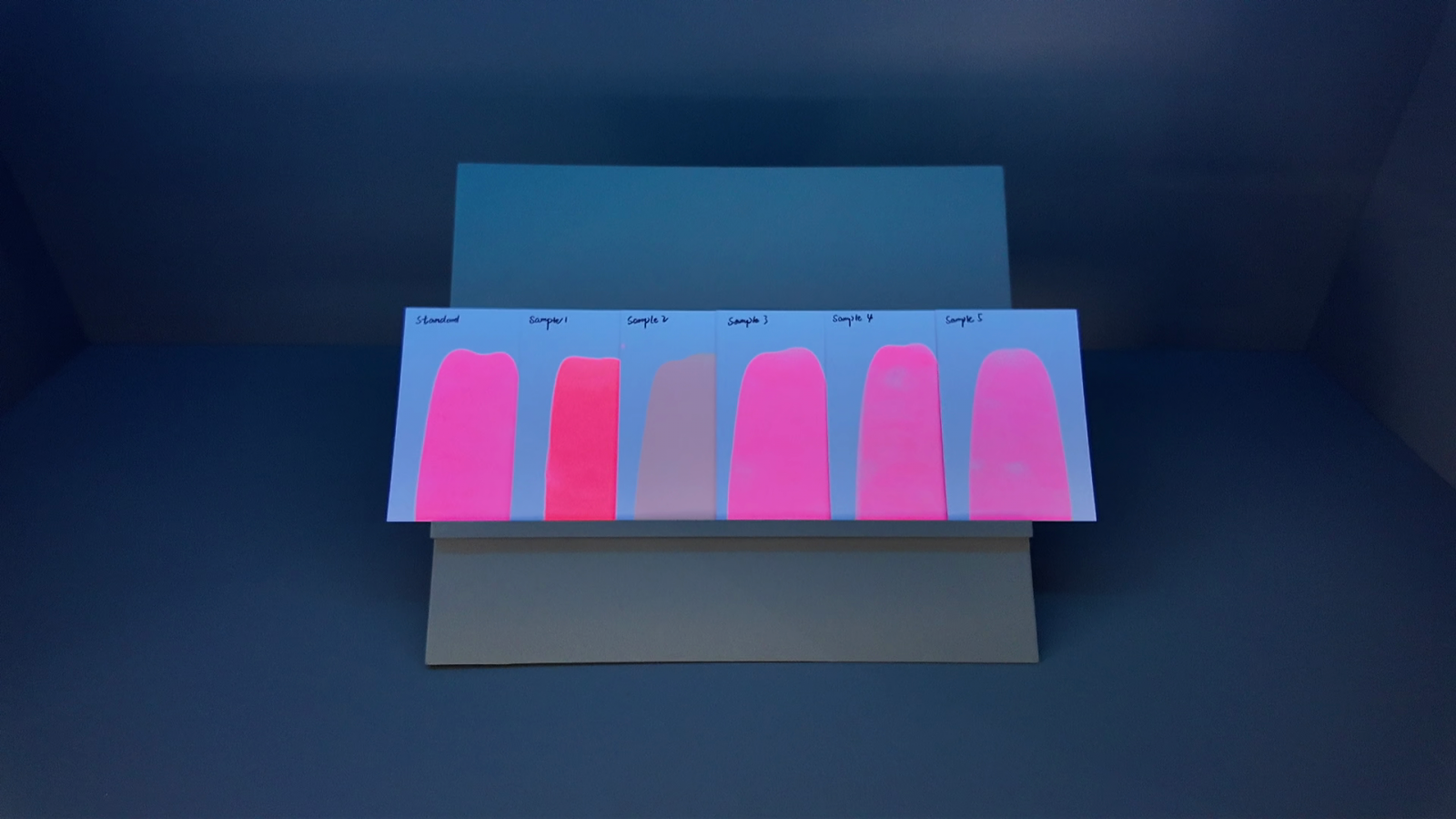 Fluorescence sample